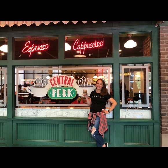 Meet your Posher, Steph - Picture 1 of 1